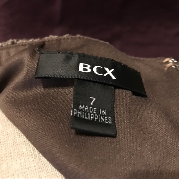 BCX Beautiful Like-New Satiny Party Dress-Size 7 - Picture 5 of 6